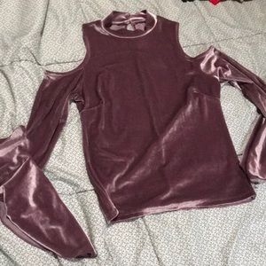 Velvet flared sleeves, size Medium